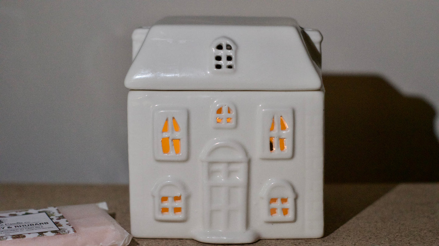 Ceramic White House Wax Melter - Free Melt Included