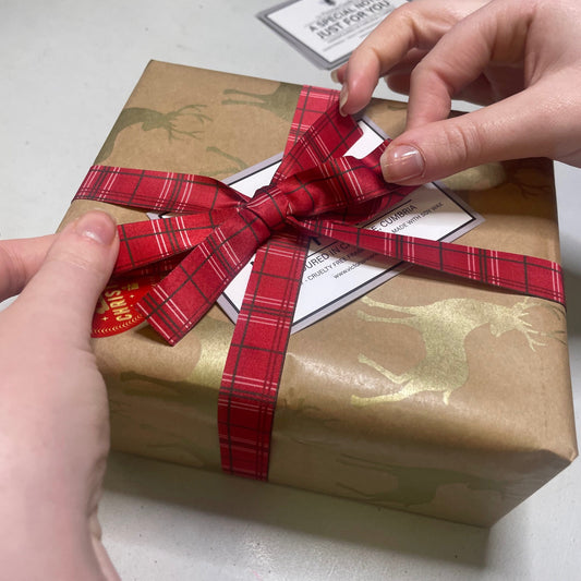 Gift Wrapping - The Victorian Candle Co.